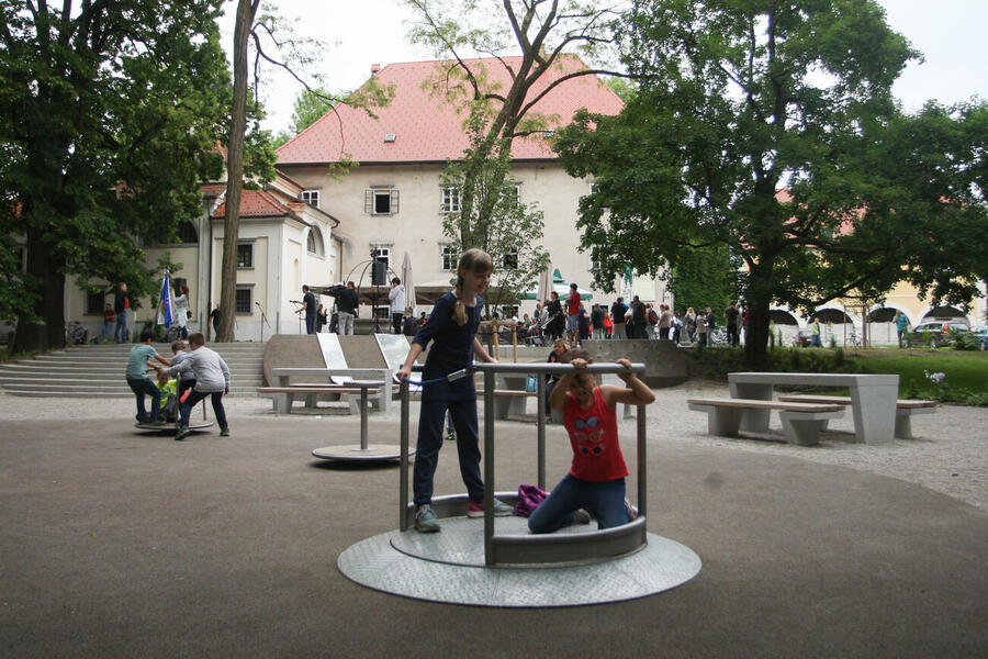 180523 otovoritev Parka Kodeljevo nrovan 36
