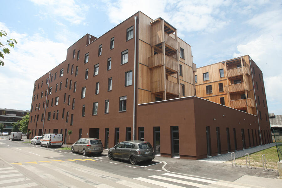 otvoritev stanovanjske soseske Polje IV