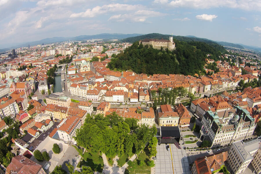 pogled na Ljubljano iz zraka