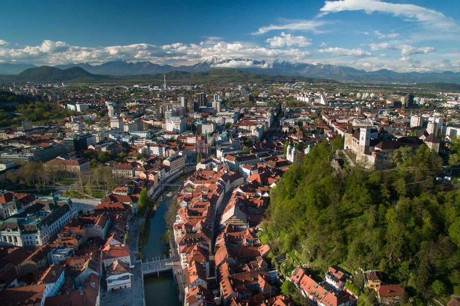 pogled na Ljubljano iz zraka