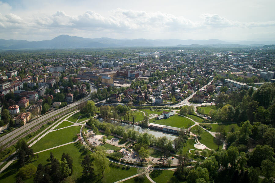 pogled na Ljubljano iz zraka