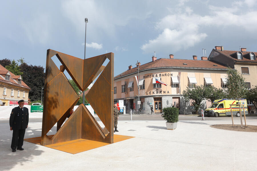 spomenik braniteljem mesta Ljubljane 