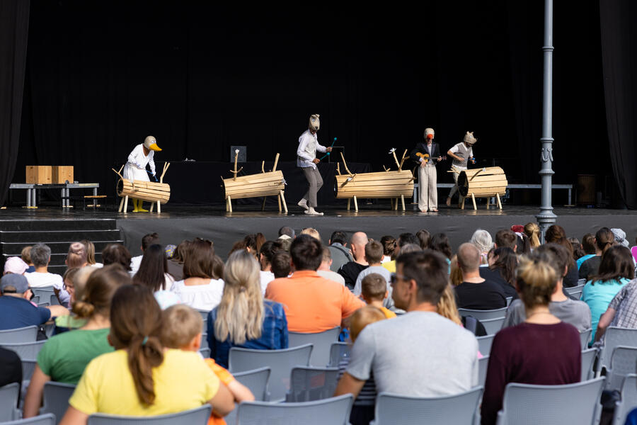 Predstava na Juniju v Ljubljani