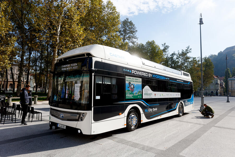 20220922 predstavitev avtobusa na vodik nrovan 2