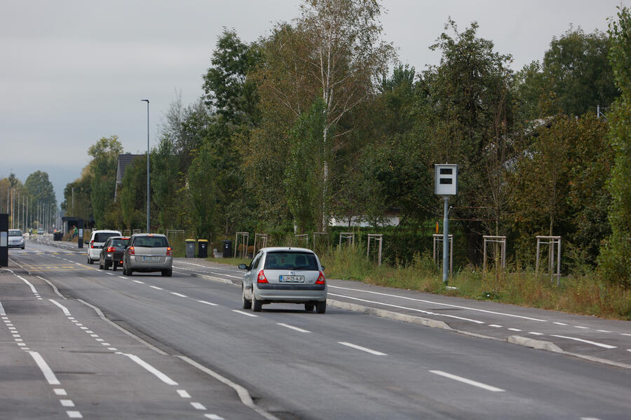 radar na Črnovaški cesti