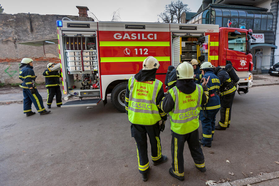 Gasilci. Foto: Luka Kotnik