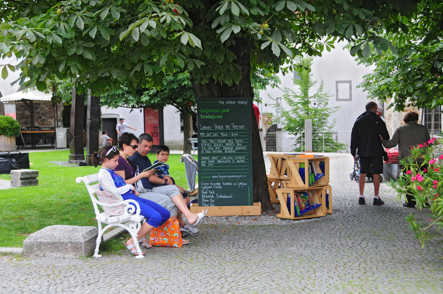 Library under the trees D2.Wedam vir TurizemLjubljana 2