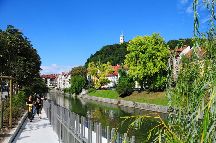 Ljubljana Ljubljanica riverbanks 3 D2.Wedam