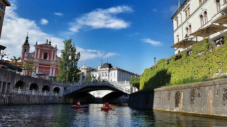Ljubljana in the sun, view of the Triple bridge