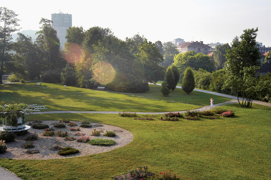 Tivoli Park, Jakse, Jersic 