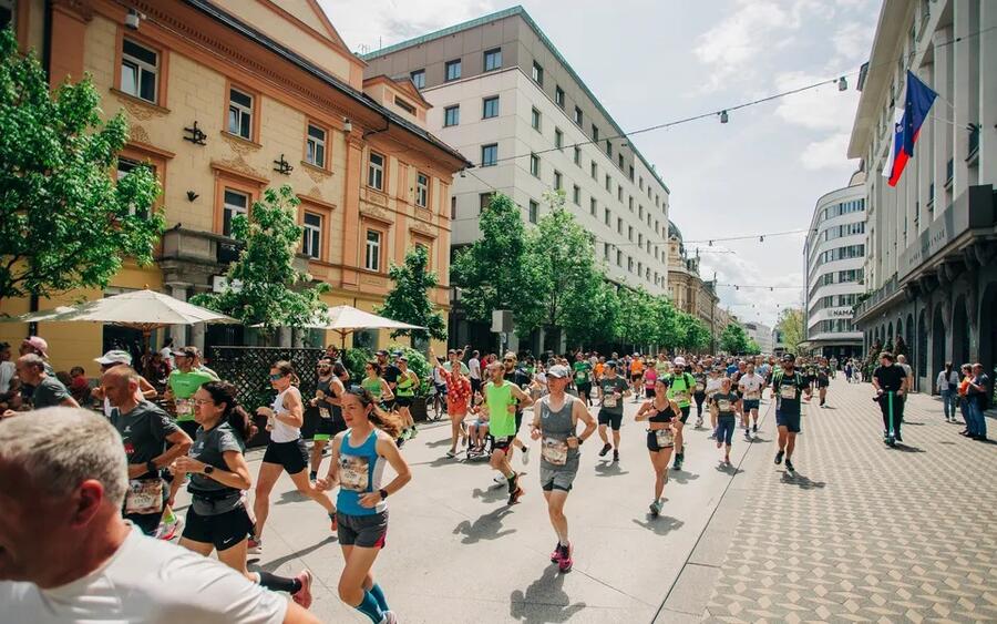 Tek po Slovenski cesti. Foto: Timing Ljubljana in Wings For Life