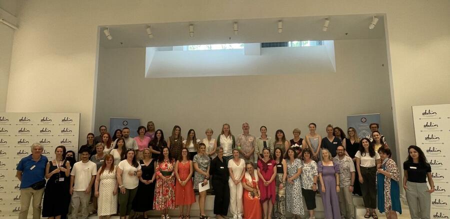 a group photo of the atendees