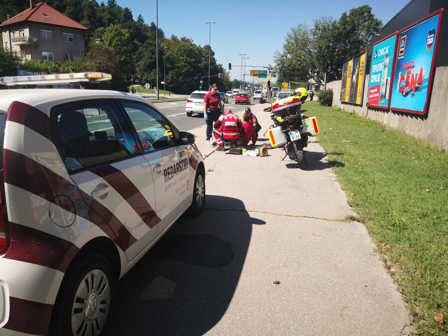 mestni redarji pomoc poskodovancu