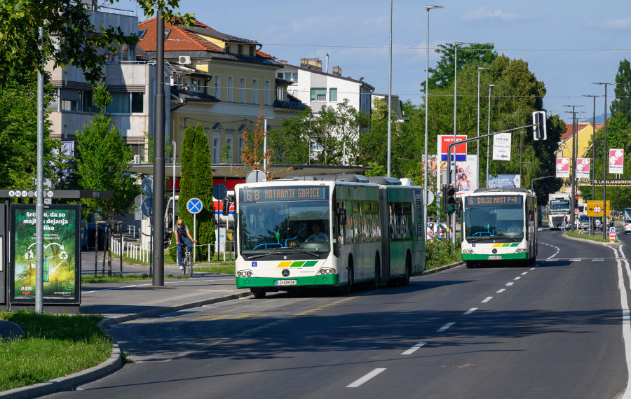 mestni avtobusi