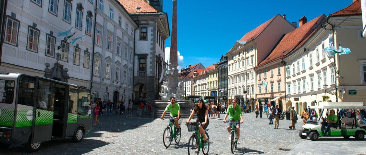 cycling in the centre nea culpa TL2