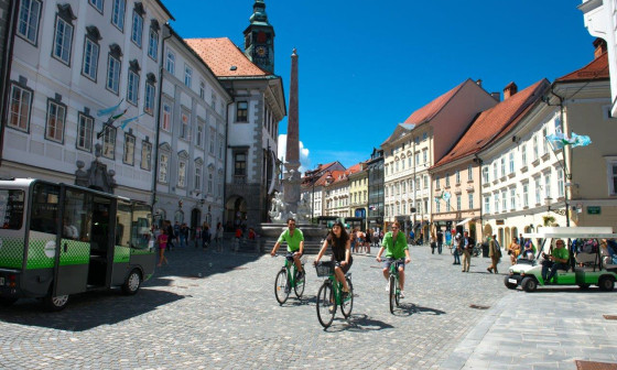 cycling in the centre nea culpa TL2