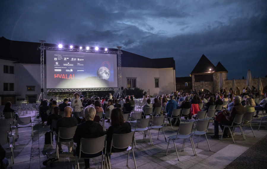 Film pod zvezdami na dvorišču Ljubljanskega gradu,foto urska boljkovac Kinodvor