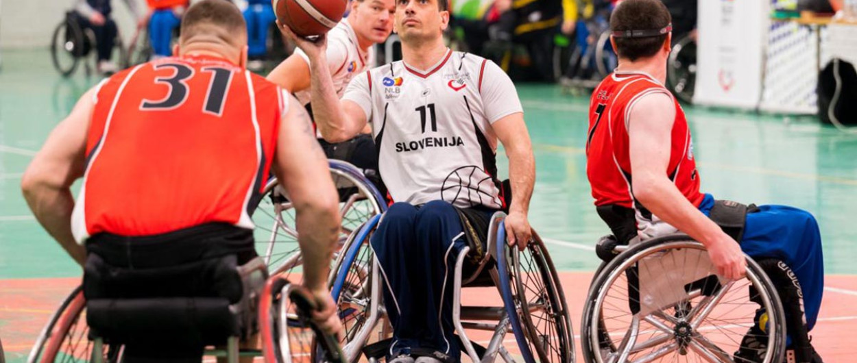 Košarka na vozičkih. Foto: NLB Wheel