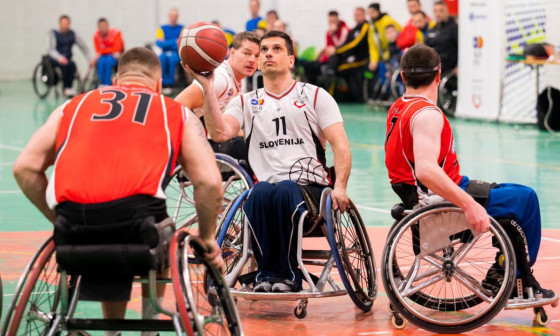 Košarka na vozičkih. Foto: NLB Wheel