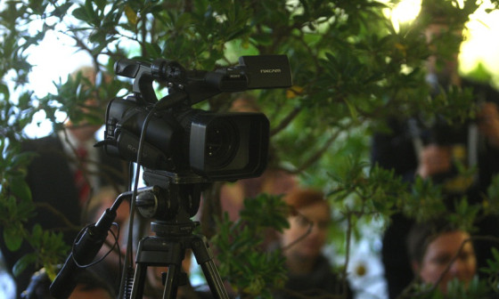 novinarska konferenca, slika kamere