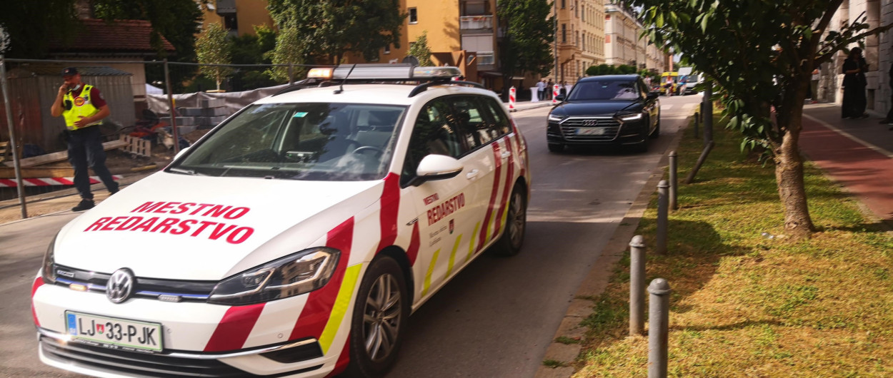 službeni avto mestnega redarstva MOL