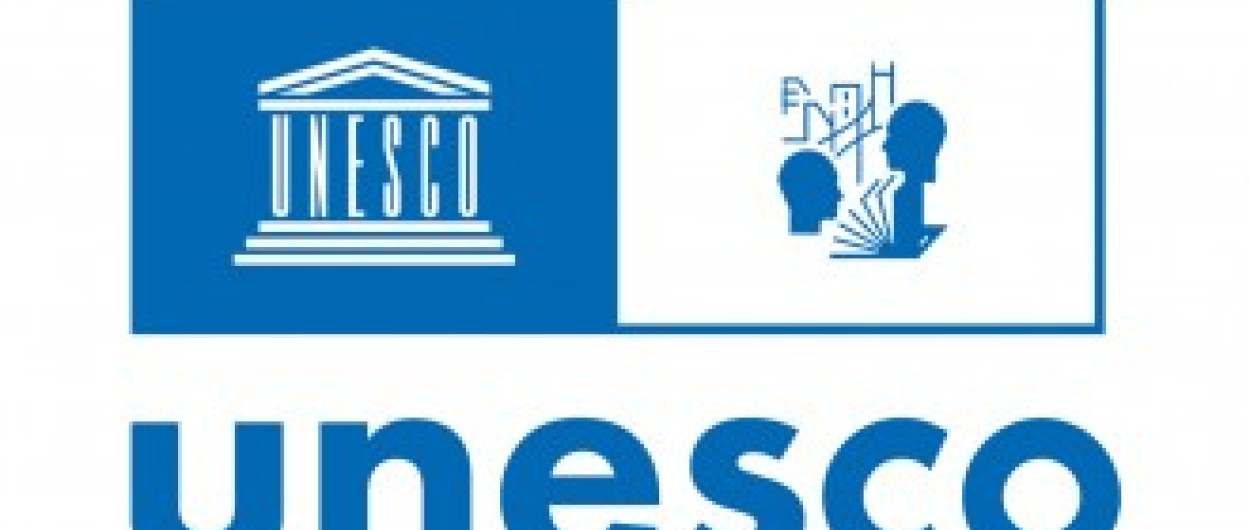 logo učeča se mesta