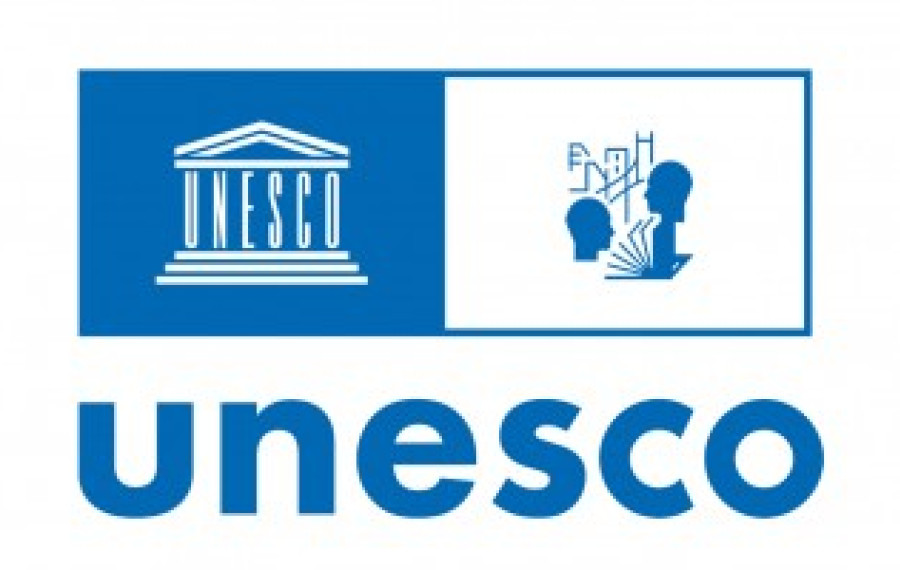 logo učeča se mesta