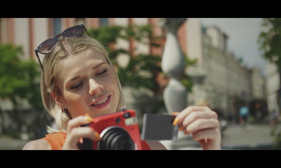 LUVIANA-feat--SARA-LAMPRENIK---Vse-spreminja-se-25oR2v16gtw.jpg