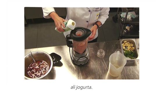 Projekt-APPLAUSE-Kulinarina-delavnica---Smoothie-iz-trbonclja-pbk5QTdP8QY.jpg