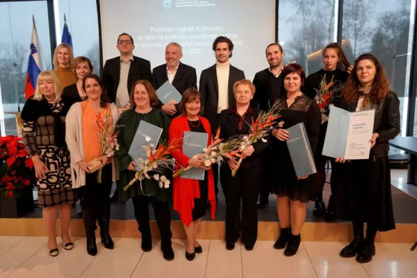 Ministrstvo za delo, družino in socialne zadeve RS