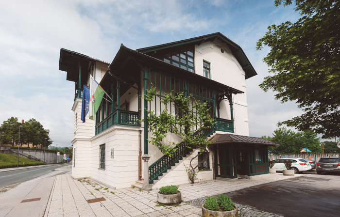 20220929 Zavod za oskrbo na domu, Vila Urška NIVE2610