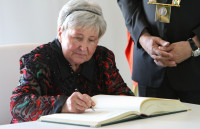 2015 prof. dr. Zora KONJAJEV, maj 2015 Benjamin Kovač