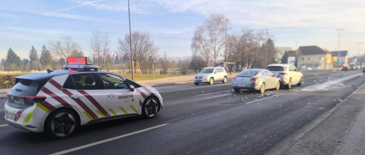 mestni redarji - prometna nesreča