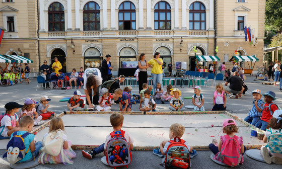 20250922 parkirisce gledalisce igrisce na Krekovem trgu nrovan 017