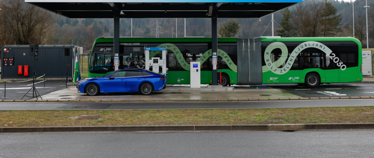 Odprtje polnilnega parka za alternativna goriva, foto: Nik Rovan