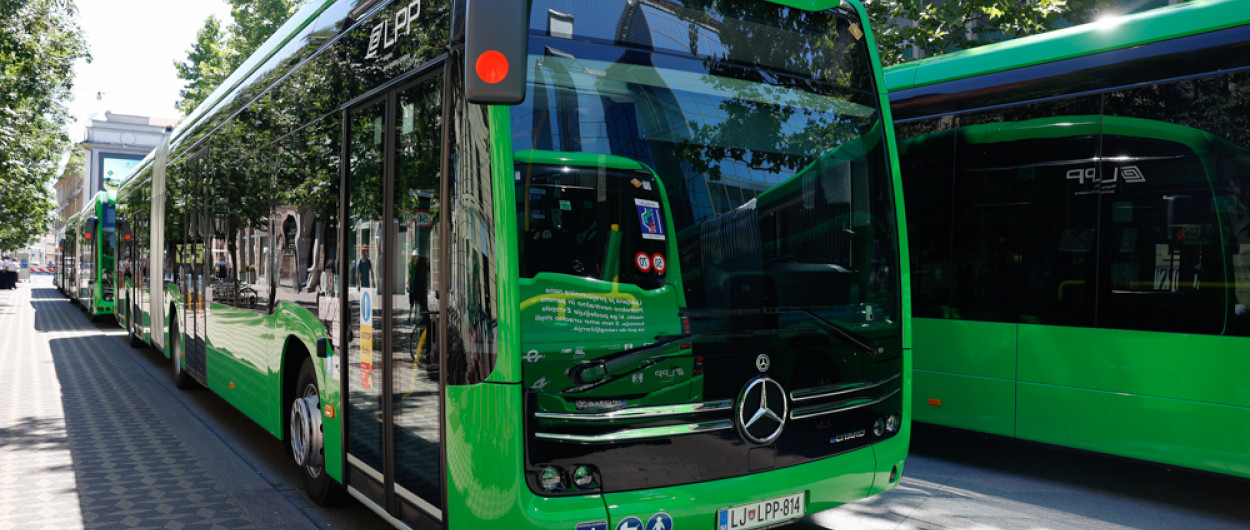 20260620 predstavitev novih elektricnih avtobusov nrovan 011