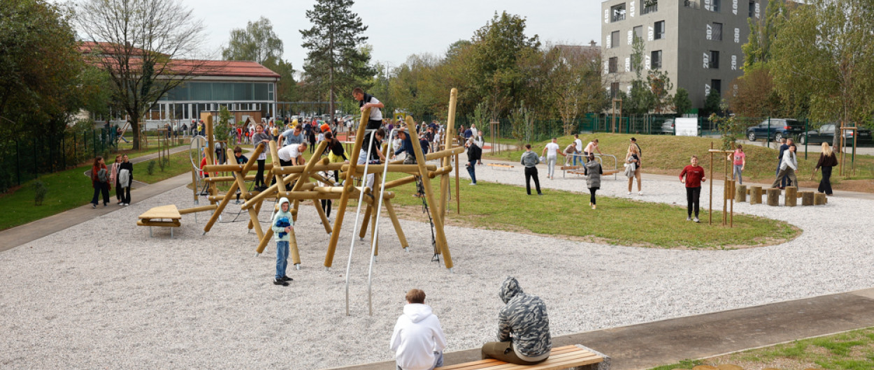 20260930 otvoritev gibalnega parka deckova nrovan 042
