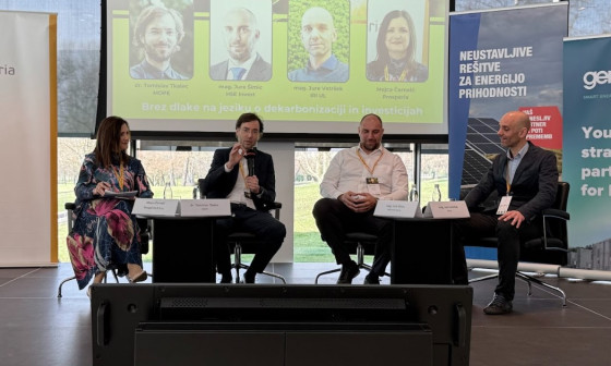 Energetika in okolje 26 EffiComfort okrogla miza Foto Prosperia