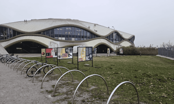 Razstava Dediščina pod košem pred Stožicami