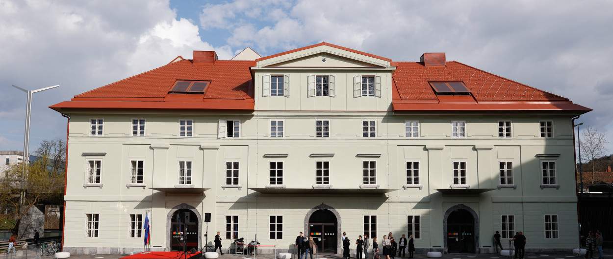 prenovljena palača Cukrarna