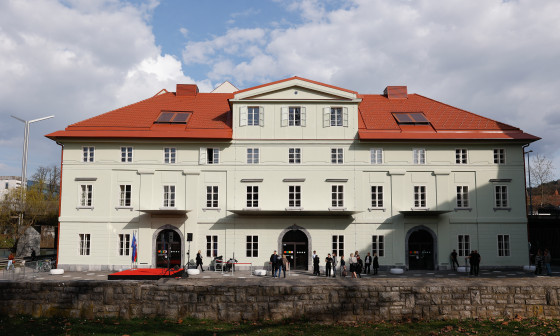 prenovljena palača Cukrarna