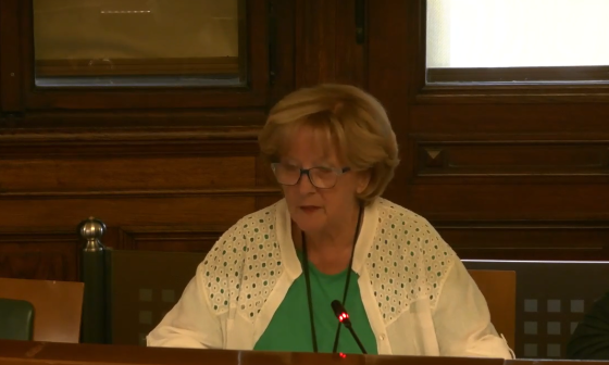 Jelka Žekar na novinarski konferenci